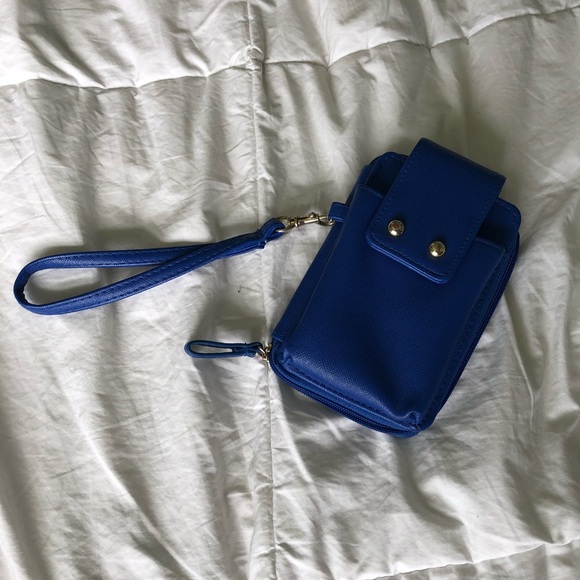 Handbags - blue clutch